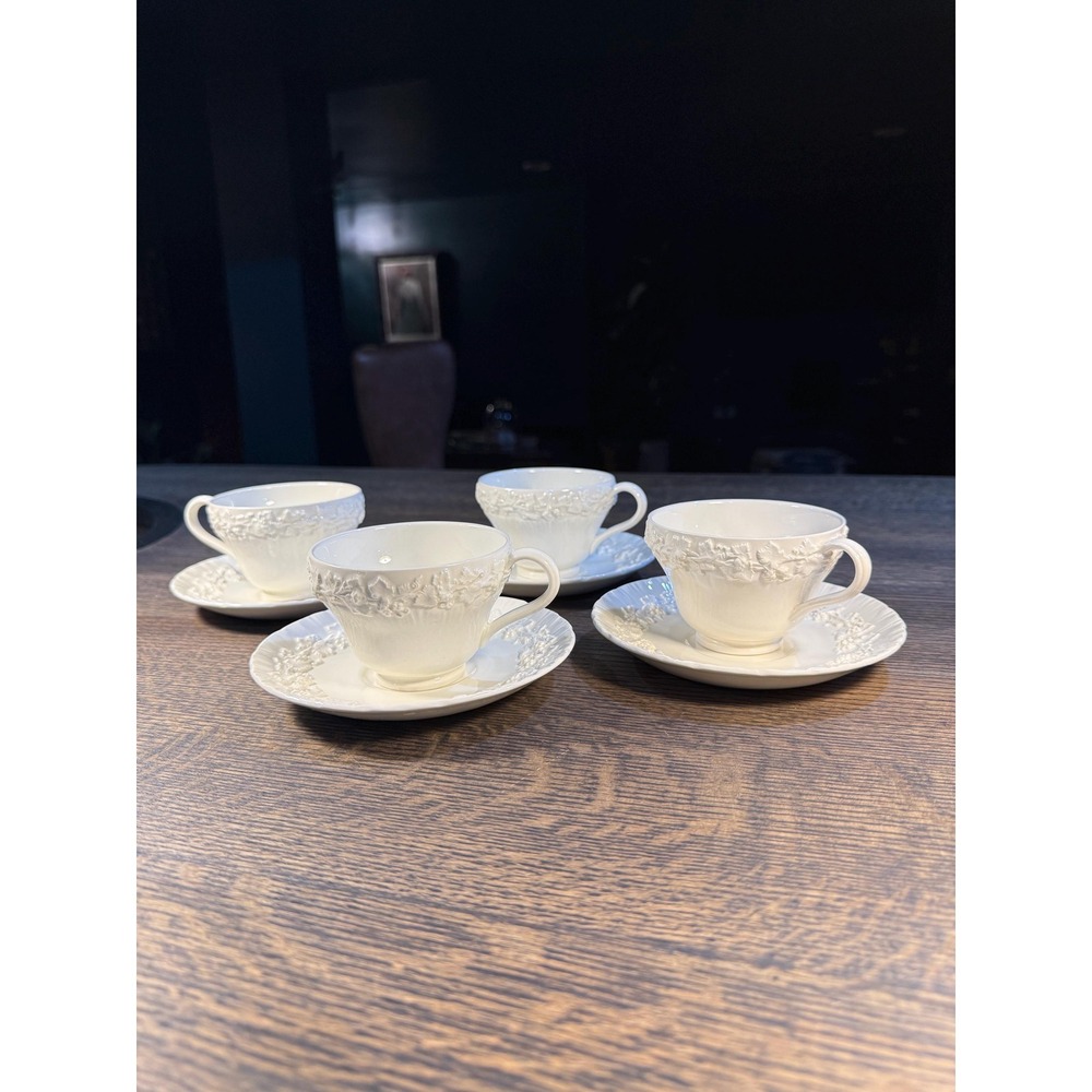Vintage Wedgwood Embossed‎ Queens Ware Creamware Cups and Saucers, Set of 4 - Picture 8 of 16
